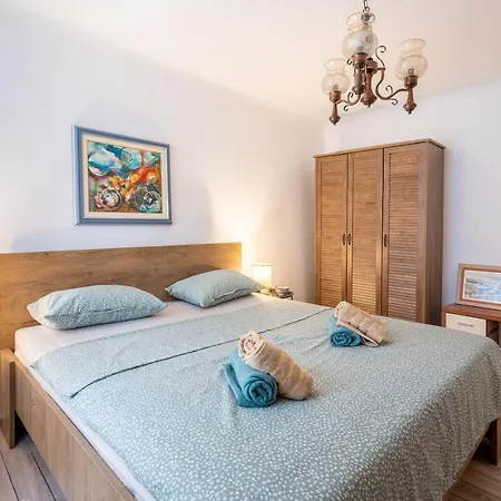Vecia Apartment *